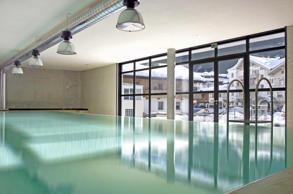 Hotel Edelweiss ゲルロス エクステリア 写真